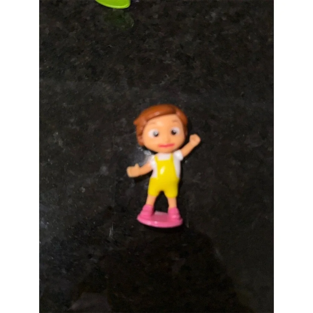CoComelon Friends & Family 5-Piece Action Figure Set for Kids 3+‎